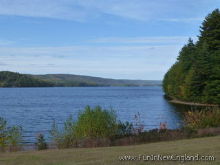 Barkhamsted Saville Dam and Barkhamsted Reservoir