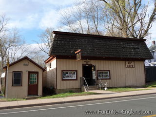 East Windsor JR's Cafe