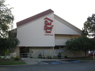 Enfield Red Roof Inn