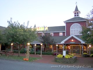 Deerfield Yankee Candle Village