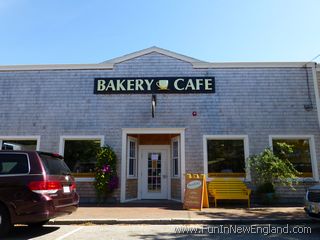 Dennis Buckies Biscotti & Bakery Cafe