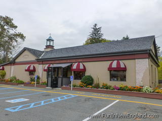 Great Barrington Four Brothers Pizza Inn & Restaurant