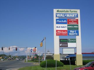 Hadley Mountain Farms Shopping Center