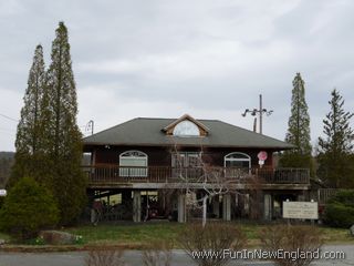 Monson River Hollow Family Golf