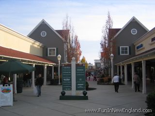 Clinton Clinton Crossing Premium Outlets