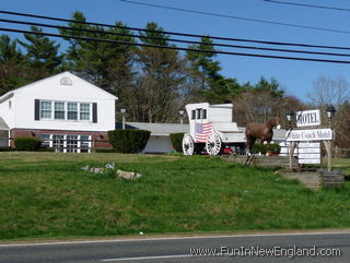 Brimfield White Coach Motel