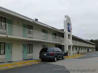 Chicopee Motel 6