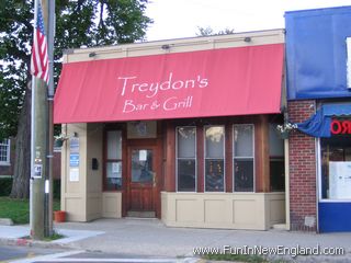 Easthampton Treydon's Bar & Grill