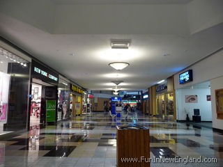 Hadley Hampshire Mall