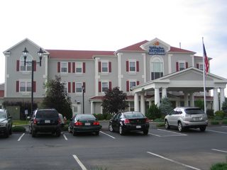 Hadley Holiday Inn Express Hotel & Suites