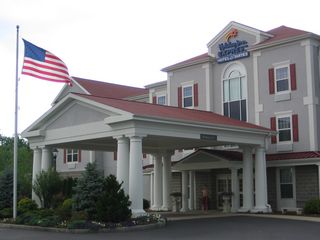 Hadley Holiday Inn Express Hotel & Suites