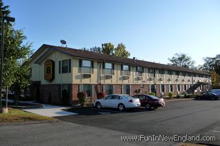 Lee Super 8 Motel