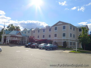 Sturbridge Comfort Inn and Suites Colonial