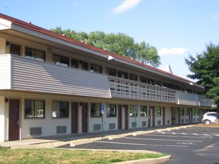 West Springfield Red Roof Inn